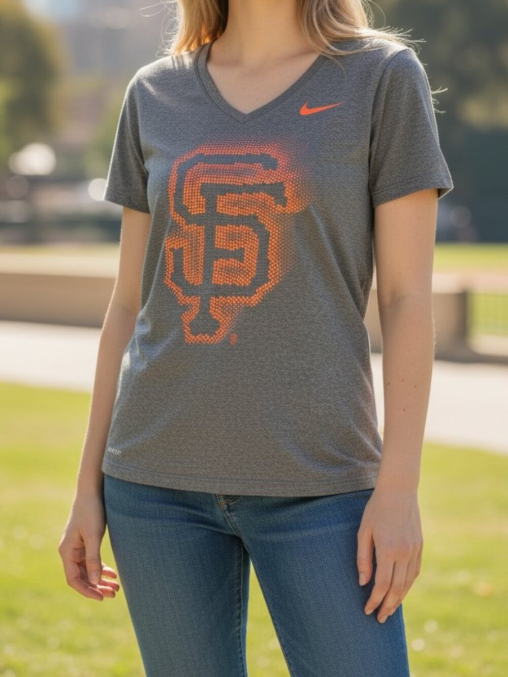 Nike Dri-FIT San Francisco Giants V-Neck Athletic Tee, XS